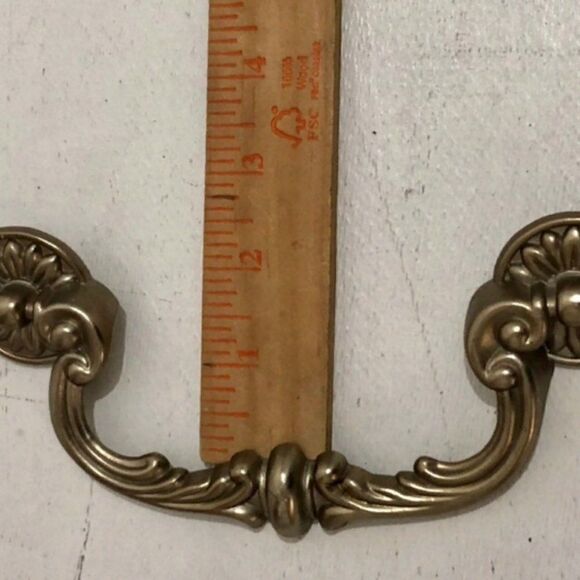 Vintage Hoone 5991 Drop Bali Drawer Pull Handle 6" Hardware set of 5 - Picture 4 of 6